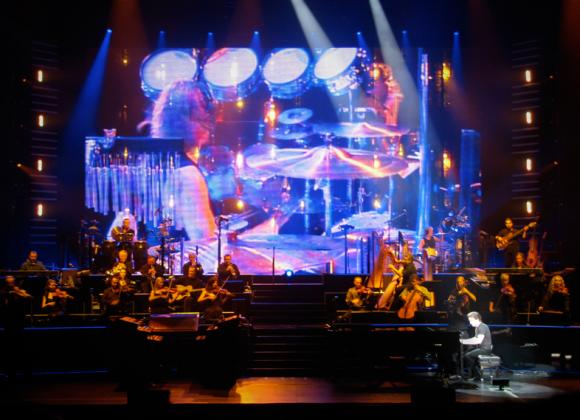 Yanni at Saeger Theatre - New Orleans